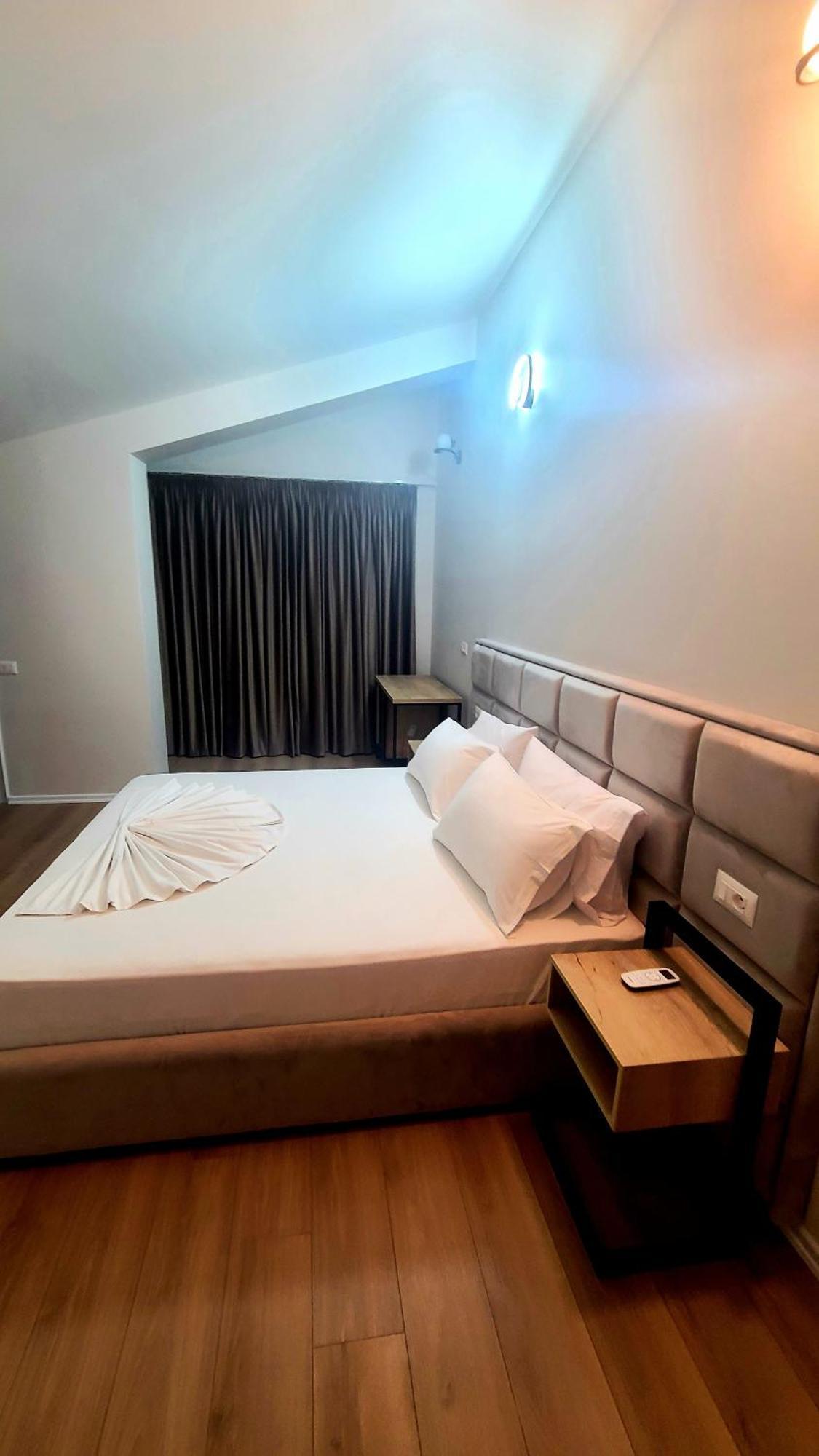 Hotel Noel Vlora Kültér fotó