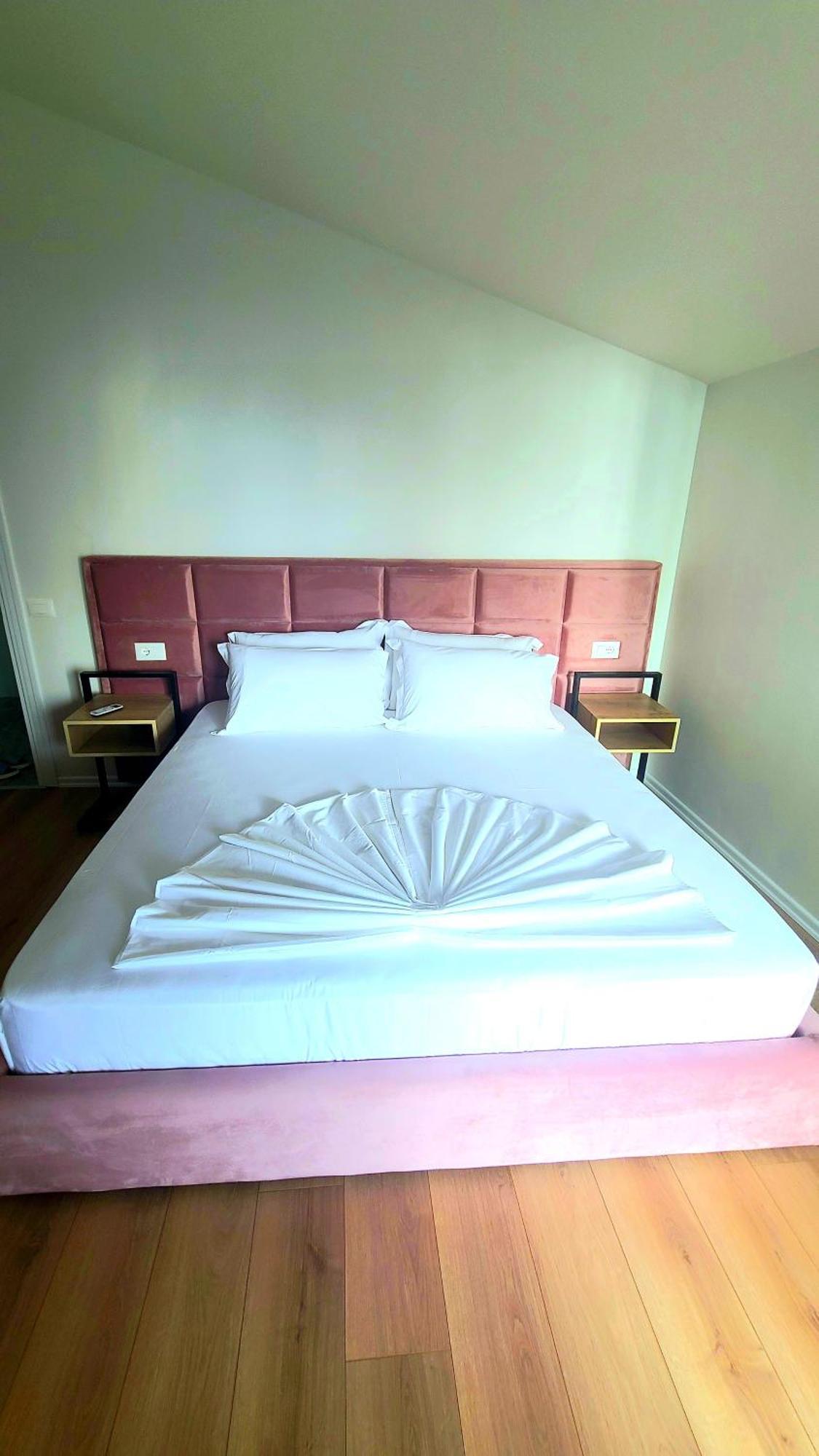 Hotel Noel Vlora Kültér fotó