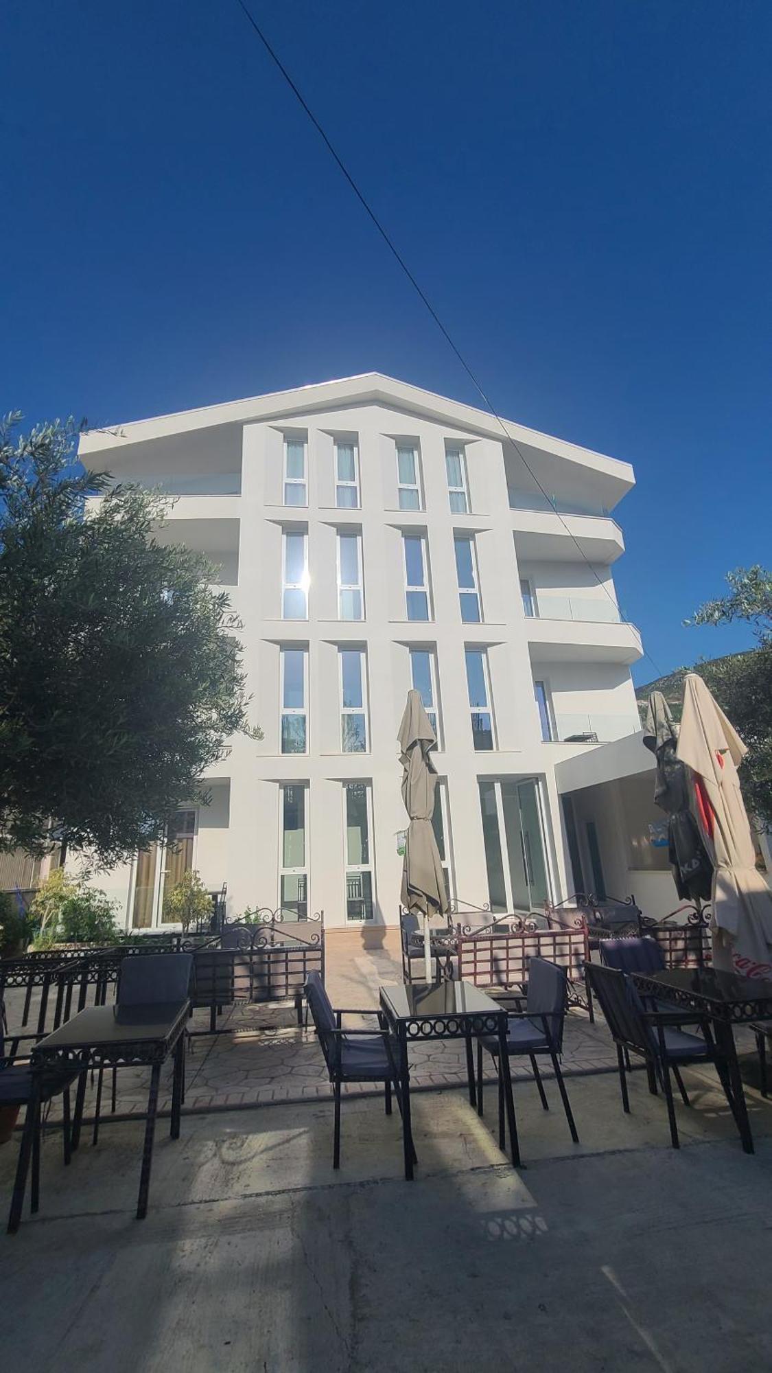 Hotel Noel Vlora Kültér fotó